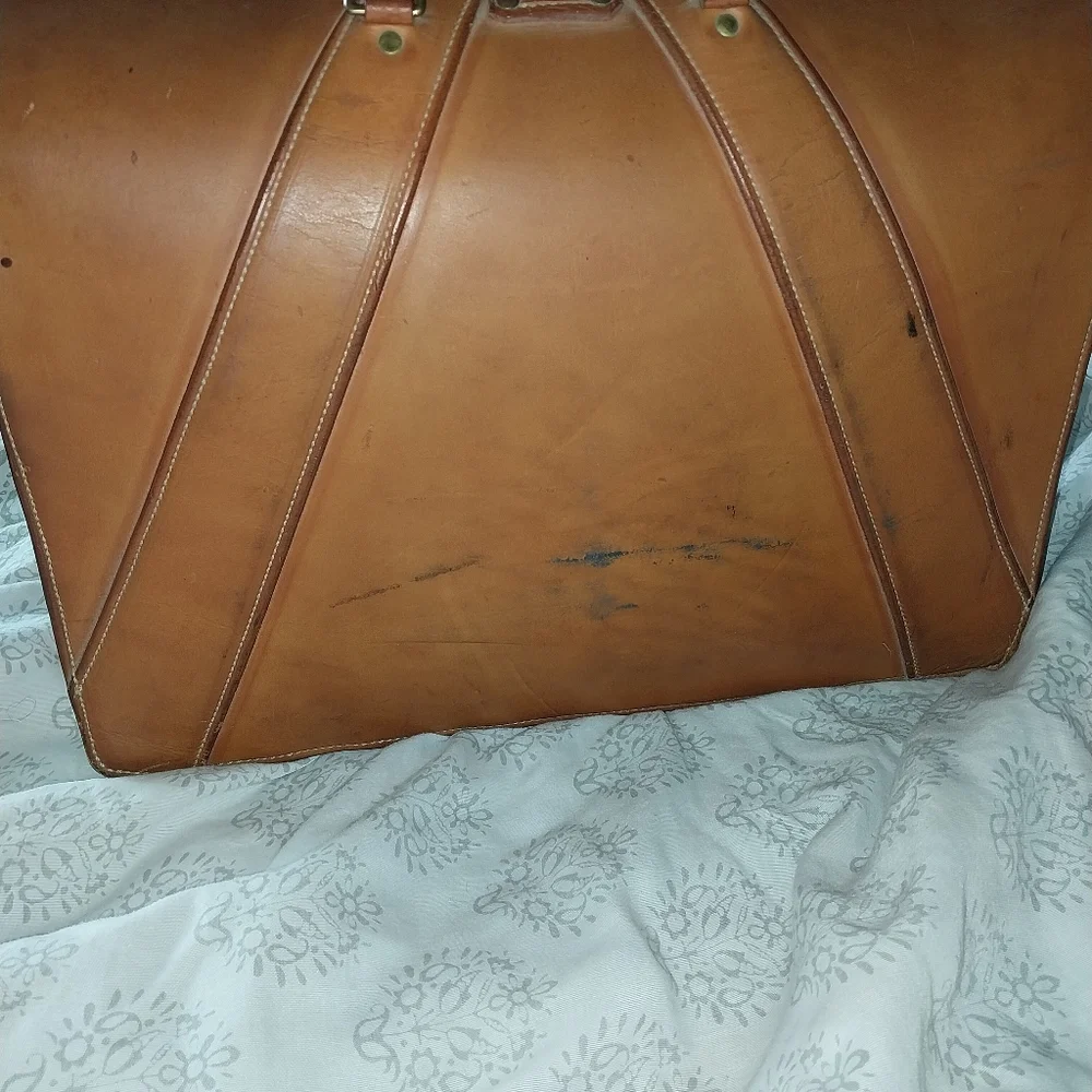 Vintage leather briefcase/doctors bag by Witt Custom Saddle